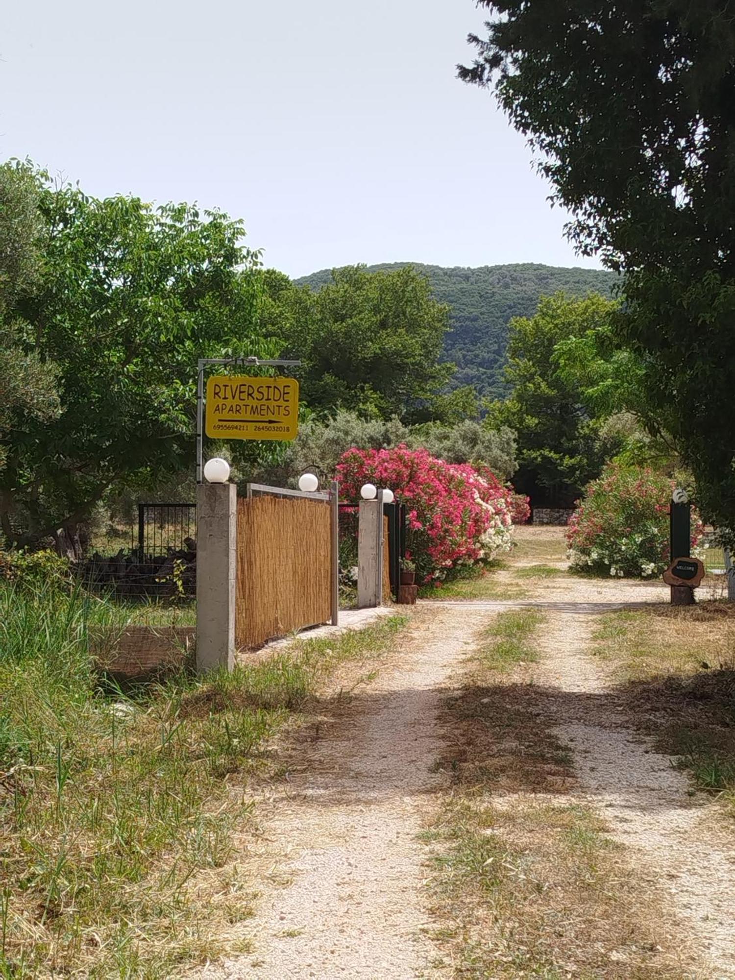 Riverside Αpartments Vasiliki  Exterior photo